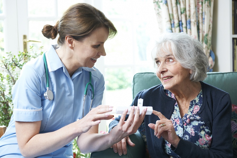 Helping Seniors Manage Their Meds