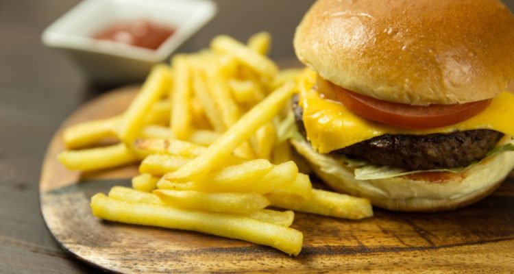 5 Fast Foods That Are Harming Your Teeth