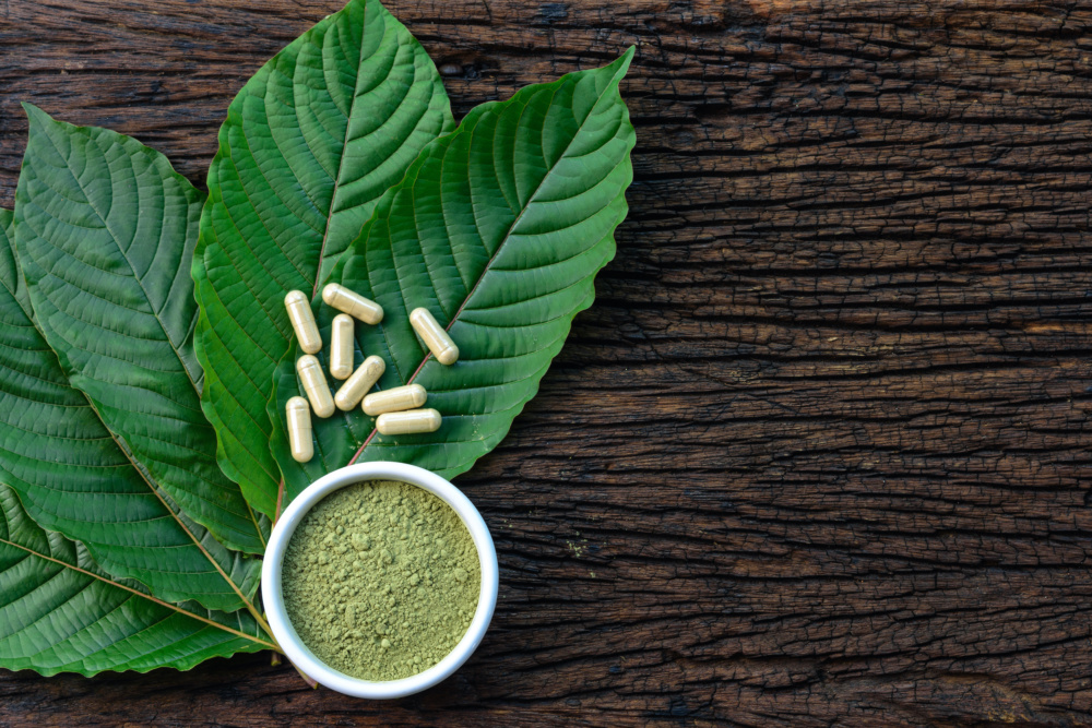 Tattoos and Kratom – Can it help with the pain